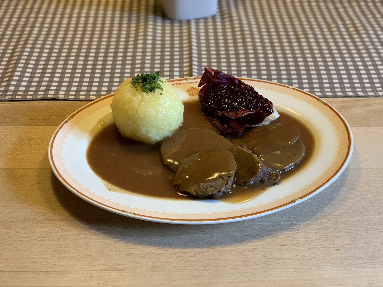 Fränkischer Sauerbraten in Lebkuchensauce - Schloss Oedenberg